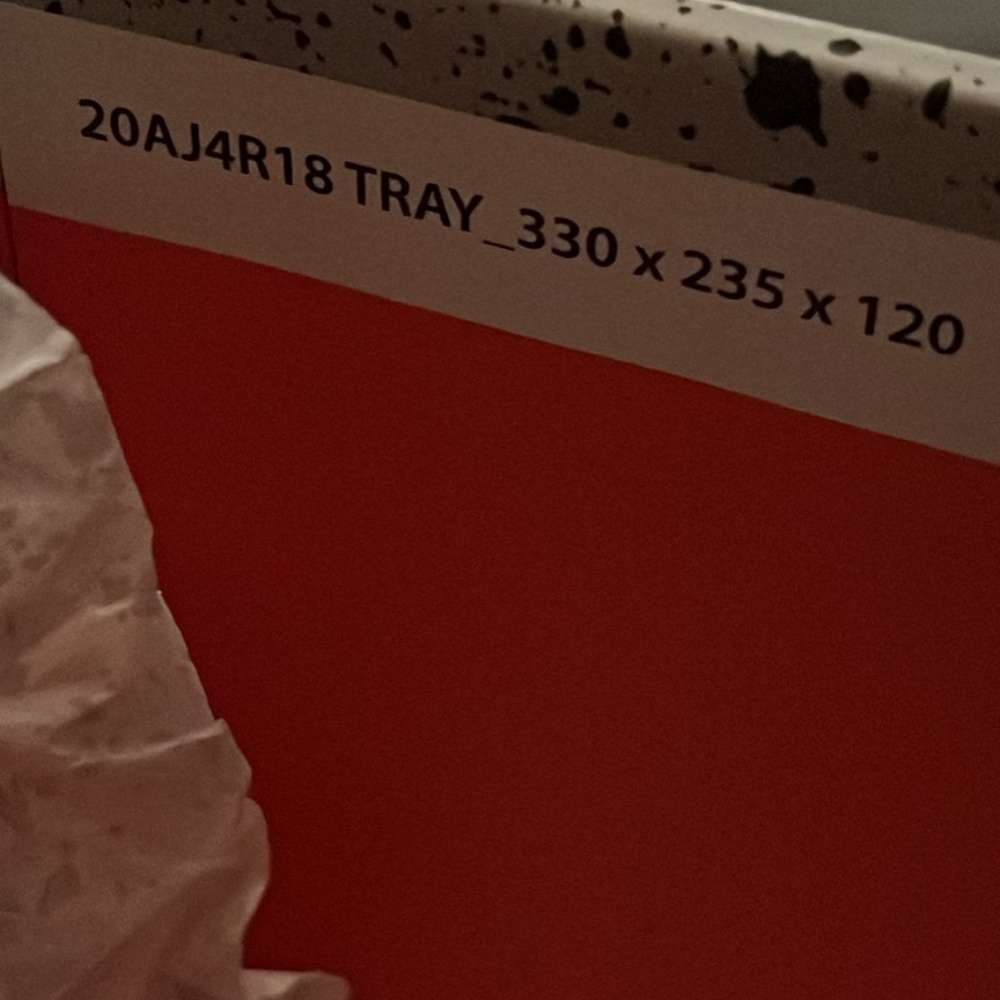 Jordan 4 Red Thunders - Picture 4 of 9